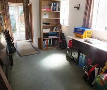 4 bedroom House To Let - Photo 2