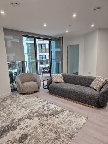 2 Bed Flat, Palmer Road, SW11 - Photo 4