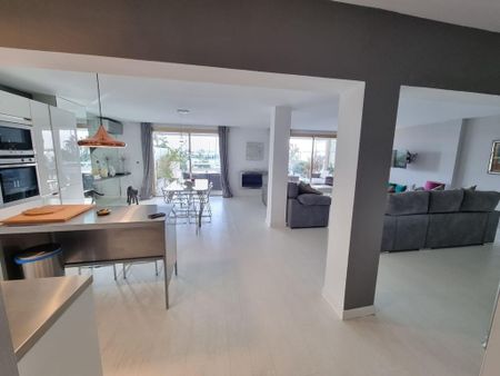 Luxury penthouse for rent in Palma de Mallorca, Balearic Islands - Photo 3