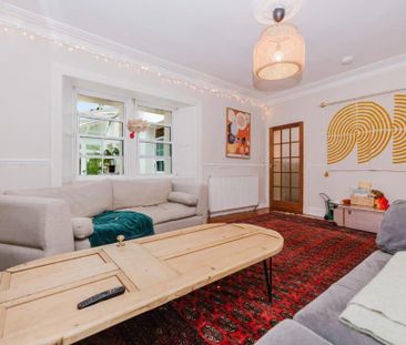 5 bedroom detached house to rent - Photo 2