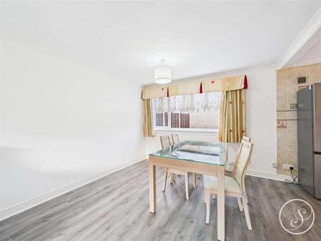 Langbar Garth, Leeds, LS14 - Photo 4