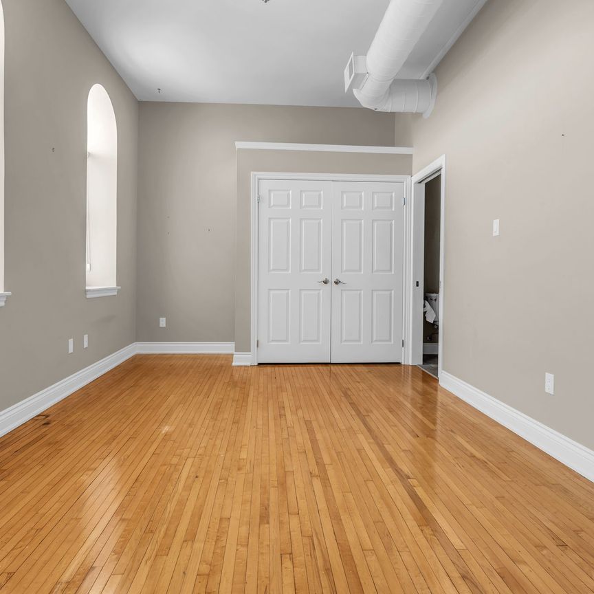 For Lease - 17 Brock St W N/A Unit# 310, Tillsonburg, Ontario - Photo 1