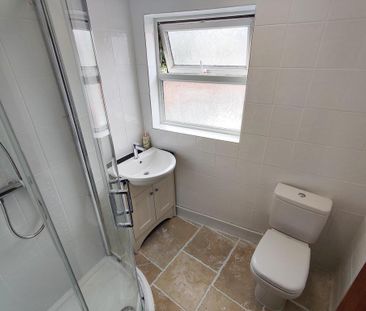 1 bedroom in a house share to rent - Photo 6