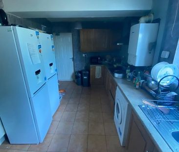 Room in a Shared House, Woodlands Road, B11 - Photo 6