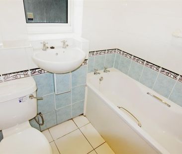 2 Bedroom House to Rent in Blackfriars, Rushden, Northants, NN10 - Photo 3