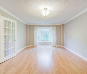 For Lease - 1194 Fairmeadow Trail, Oakville, Ontario - Photo 2