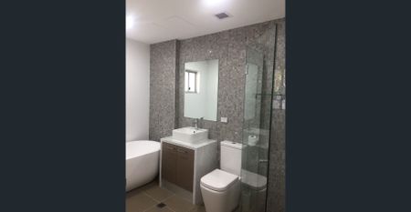 Massive Luxury Top Level Two Bedroom Penthouse with Magnificent View and Huge Wrap Around Terrace in a Premier Leafy Tranquil Neighborhood! - Photo 4