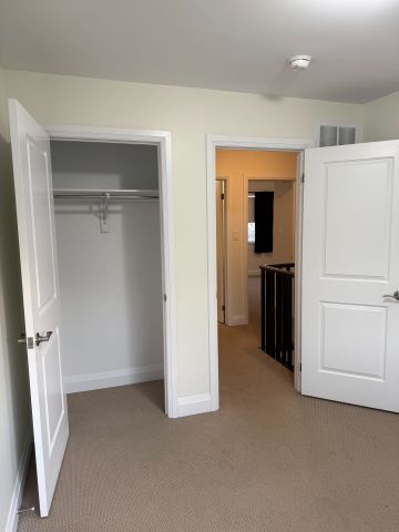 For Lease - 376 Blake Street Unit# 5, Barrie, Ontario - Photo 3