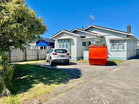 Newly Renovated 3 Bedroom House in Otahuhu - Photo 4