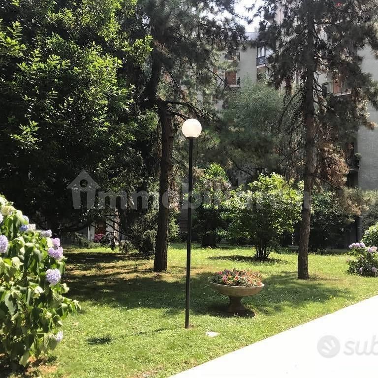 Trilocale con terrazzo, piano alto, luminosissimo - Photo 1