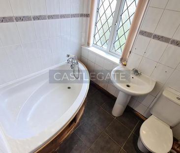 3 bedroom terraced house to rent - Photo 6