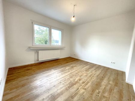 *Balkonwohnung*Erstbezug nach Sanierung*1ALage* - Photo 4
