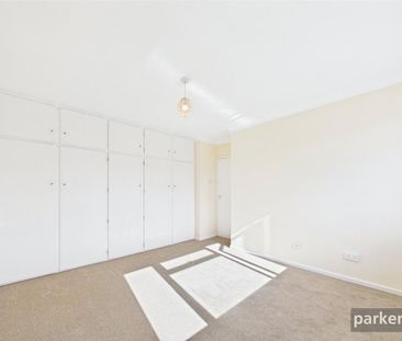 3 bedroom detached house to rent - Photo 5