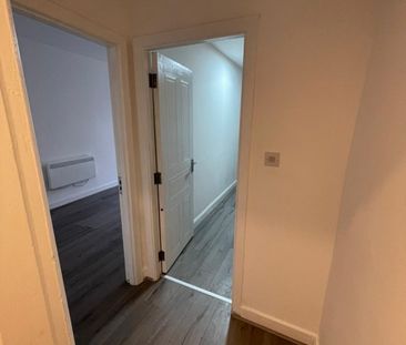 1 bed Apartment - To Let - Photo 4