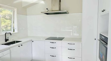 Great Family Home in Greenhithe - Photo 2