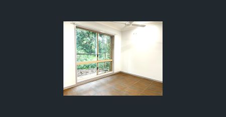 Spacious Unit - Photo 5