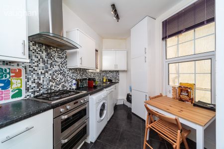 2 bedroom maisonette to rent - Photo 4