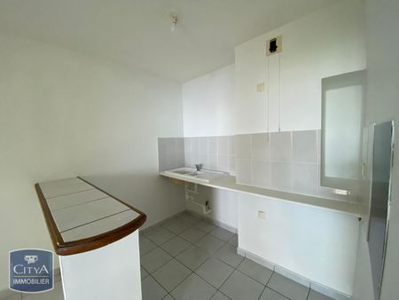 Location Appartement 2 pièces 35m² LA MONTAGNE 97417 - Photo 3