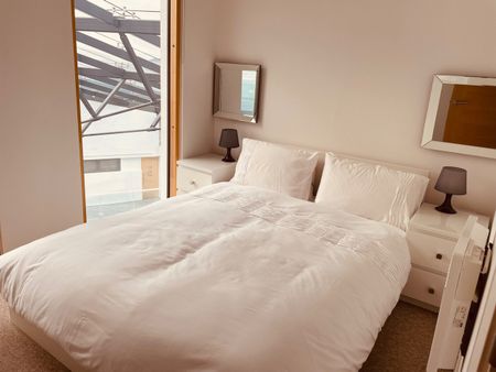 2 Bed Flat, Mann Island, L3 - Photo 5