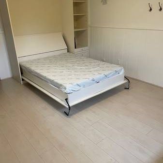 A furnished room for rent in Vancouver - Photo 1