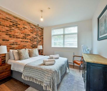 3 bedroom semi-detached house to rent - Photo 4