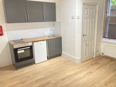 Studio Flat, West Hampstead, NW6 - Photo 3