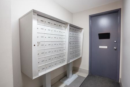 Perfectly Located in Centretown Ottawa - Central AC included in the price of rent - Photo 3