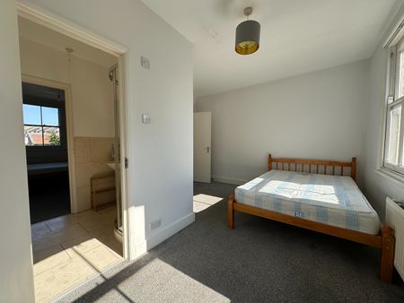 4 Bed Terraced House, Swanfield Street, E2 - Photo 5