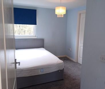 2 bedroom flat to rent - Photo 4