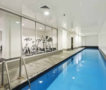 Soho Central Living! - Photo 5