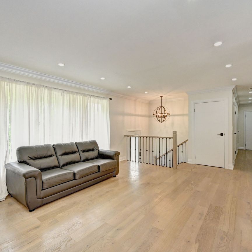 For Lease - 240 Stonybrook Drive, Kitchener, Ontario - Photo 1