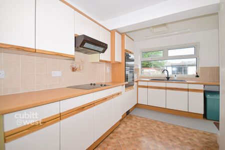 3 bedroom terraced house to rent - Photo 5