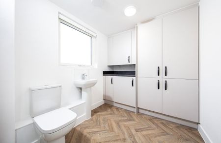 4 bedroom terraced house to rent - Photo 2