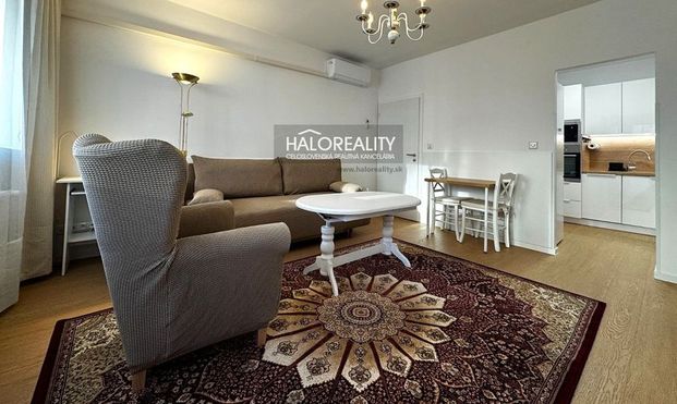 HALO reality - Prenájom, dvojizbový klimatizovaný byt s garážovým státím Bratislava-Karlova Ves, Pribišova - Photo 1