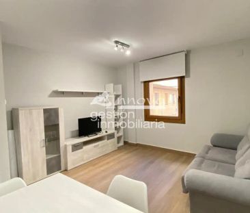 Planta baja de alquiler en San Nicolás, Plaza Mayor - San Agustín - Foto 1