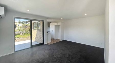 CASTLECLIFF - 3 BEDROOMS - Photo 2