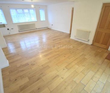 3 bedroom semi-detached house to rent - Photo 6