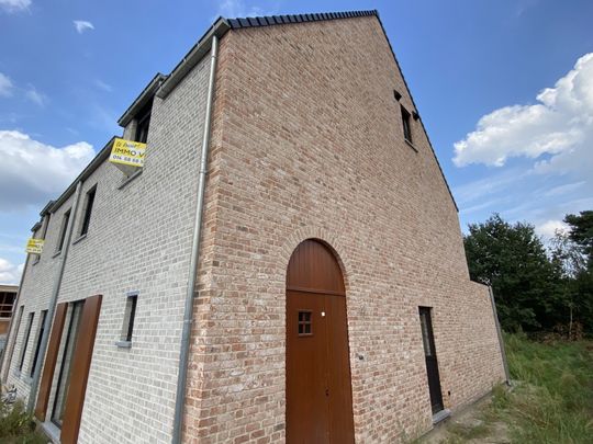 Prachtige energiezuinige nieuwbouw woning - Photo 1