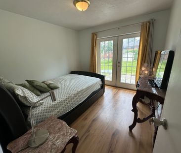 For Lease - 127 Harding Boulevard, Richmond Hill, Ontario - Photo 3