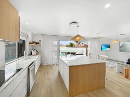 37 Ramsay Crescent, Golden Beach QLD 4551 - House For Rent | Domain - Photo 5