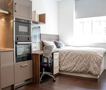 Studio to rent - Photo 1