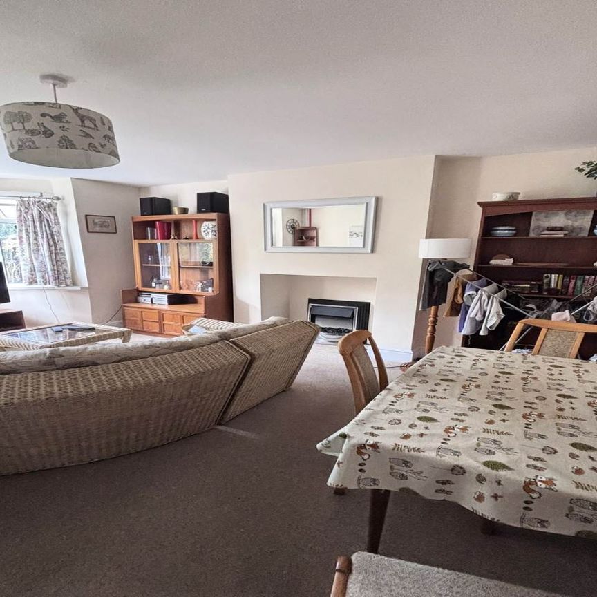 Portlands, Fairfield Avenue Bramley - Photo 1