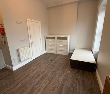 18 Northland Row, BT716AP, Dungannon - Photo 6