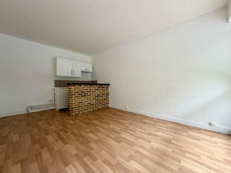 Location Appartement 1 pièce 22m² VIROFLAY 78220 - Photo 2