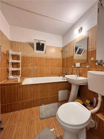 Disponibil la inchiriere apartament 2 camere - Photo 2