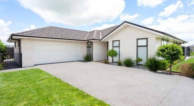 4 Bedroom Executive home - Photo 1