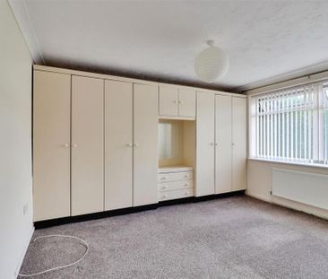 2 bedroom semi-detached bungalow to rent - Photo 5