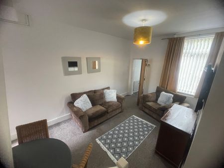 2 Bed Terraced House, Colchester Street, CV1 - Photo 3