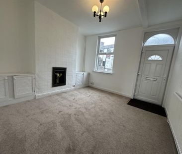 2 bedroom terraced house to rent - Photo 6