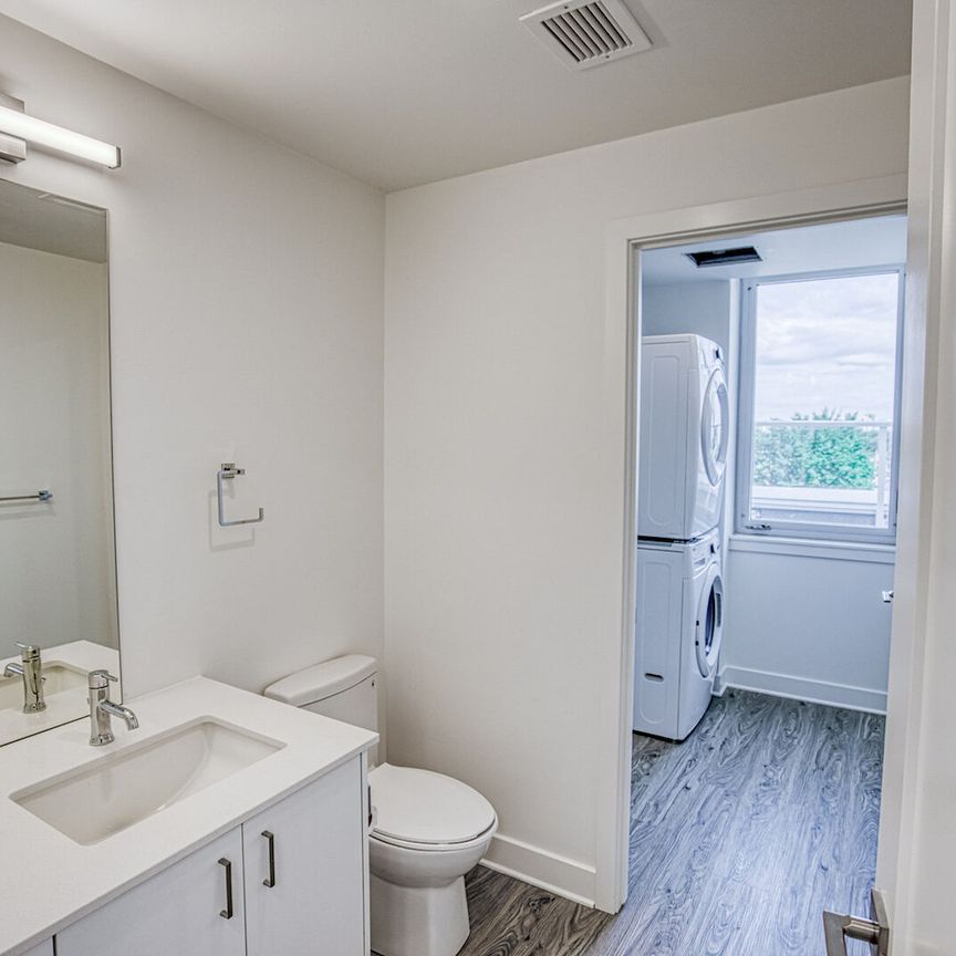 1050 Bank Street RES, Old Ottawa South, Ottawa, ON - Photo 1